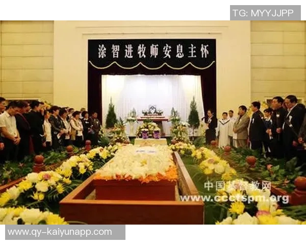 106岁洛约拉校队官方牧师去世引发全美球迷悼念与怀念