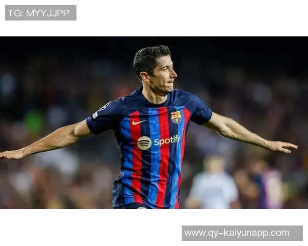 巴萨要求莱万不进球引争议记者直言违背体育精神影响比赛公平性